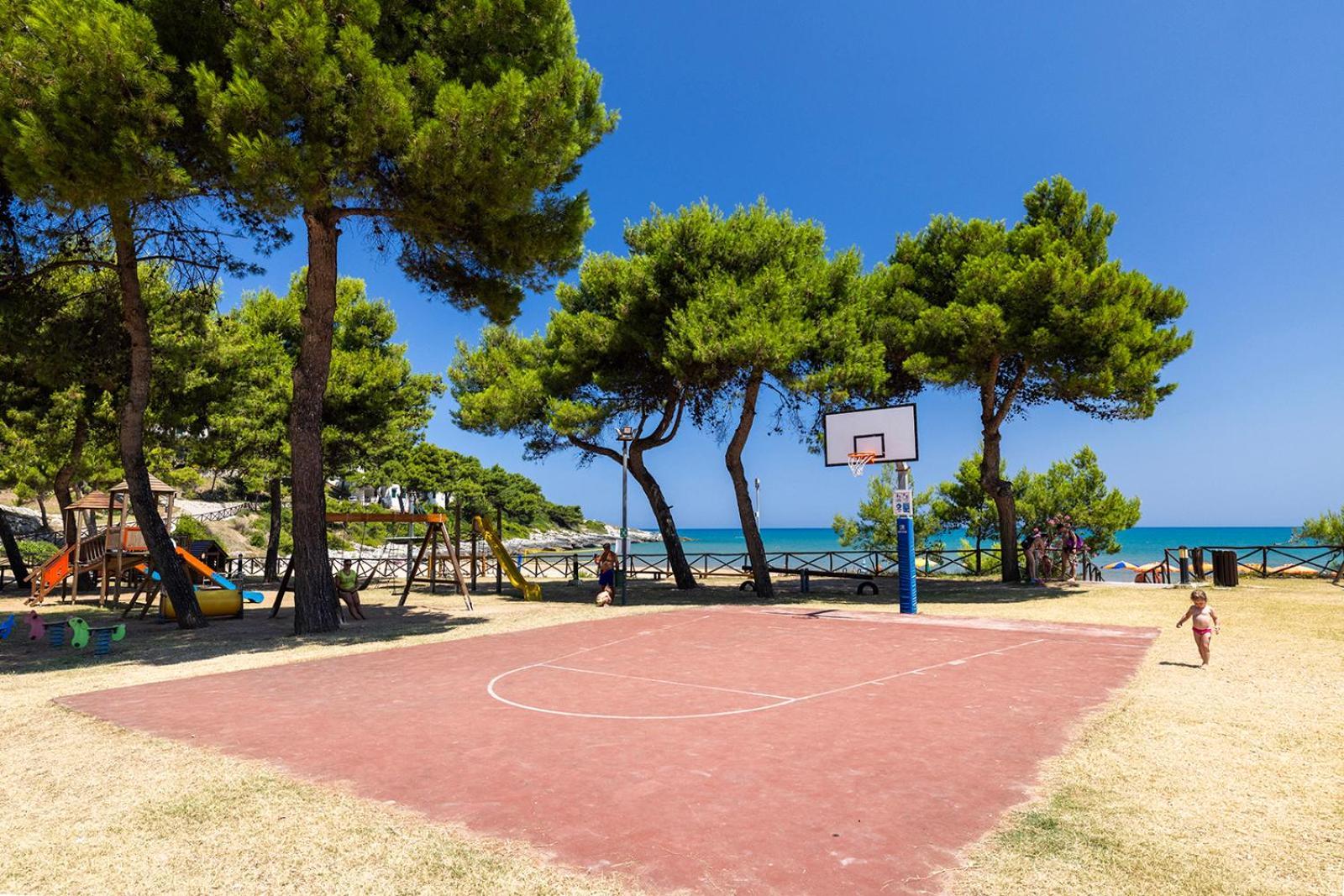 Crovatico Club Vacanze Βιέστε Εξωτερικό φωτογραφία