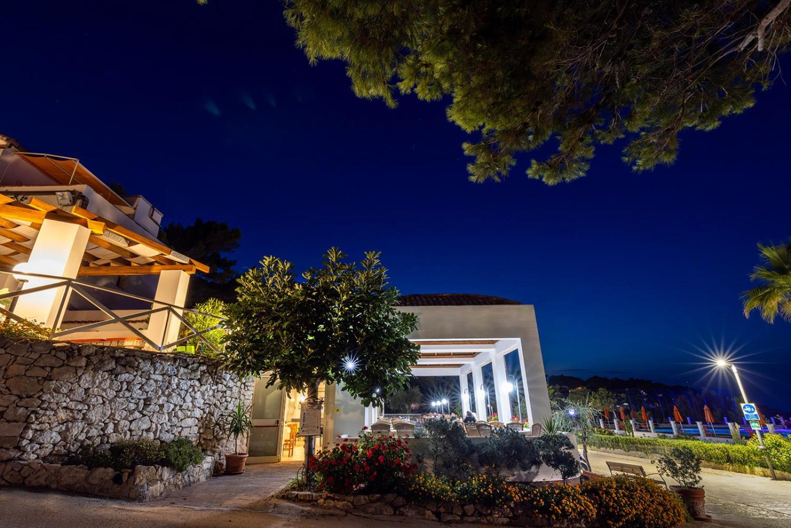 Crovatico Club Vacanze Βιέστε Εξωτερικό φωτογραφία